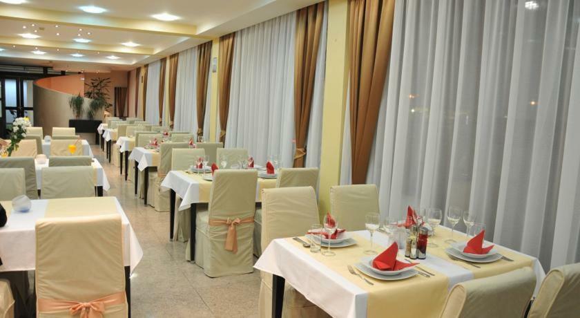 Hotel Yu Lukavica Buitenkant foto